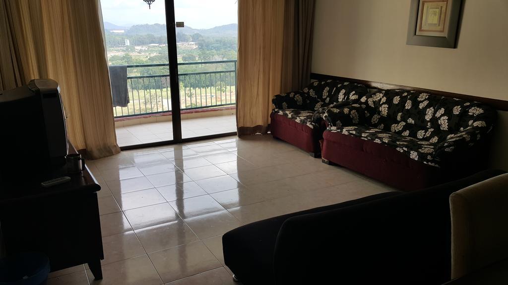 Famosa D Savoy 3-Bedroom Condo In Alor Gajah Malacca Kültér fotó